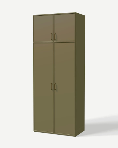Wardrobe in Eucalyptus with shelves – made to measure